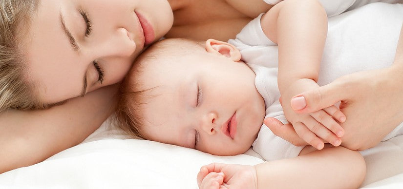 Vermoeide ouder bij een wakkere baby 's nachts
